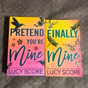 Lucy Score books! Set of Pretend you’re mine & finally mine